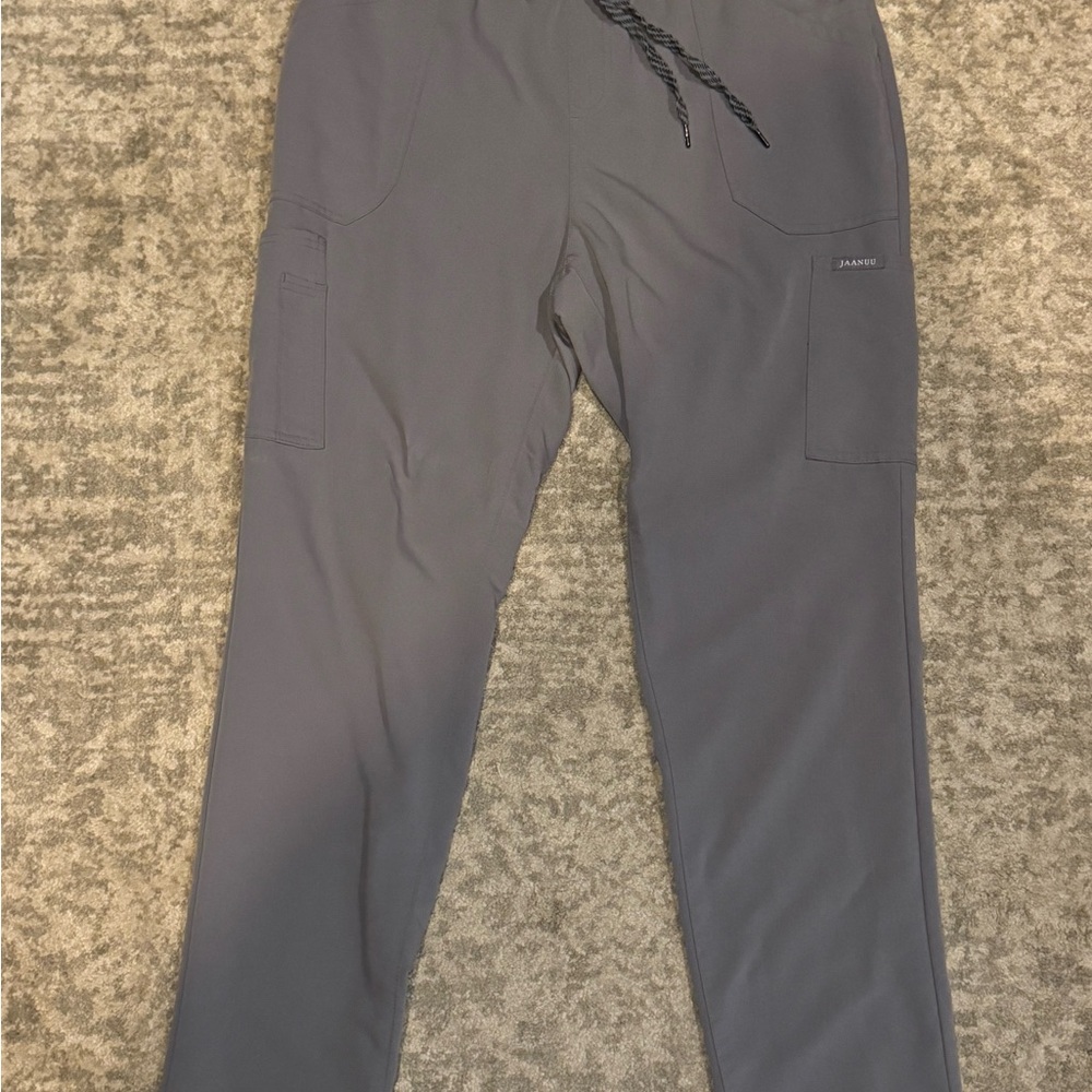 Jaanuu Women's Gray Cargo Pants